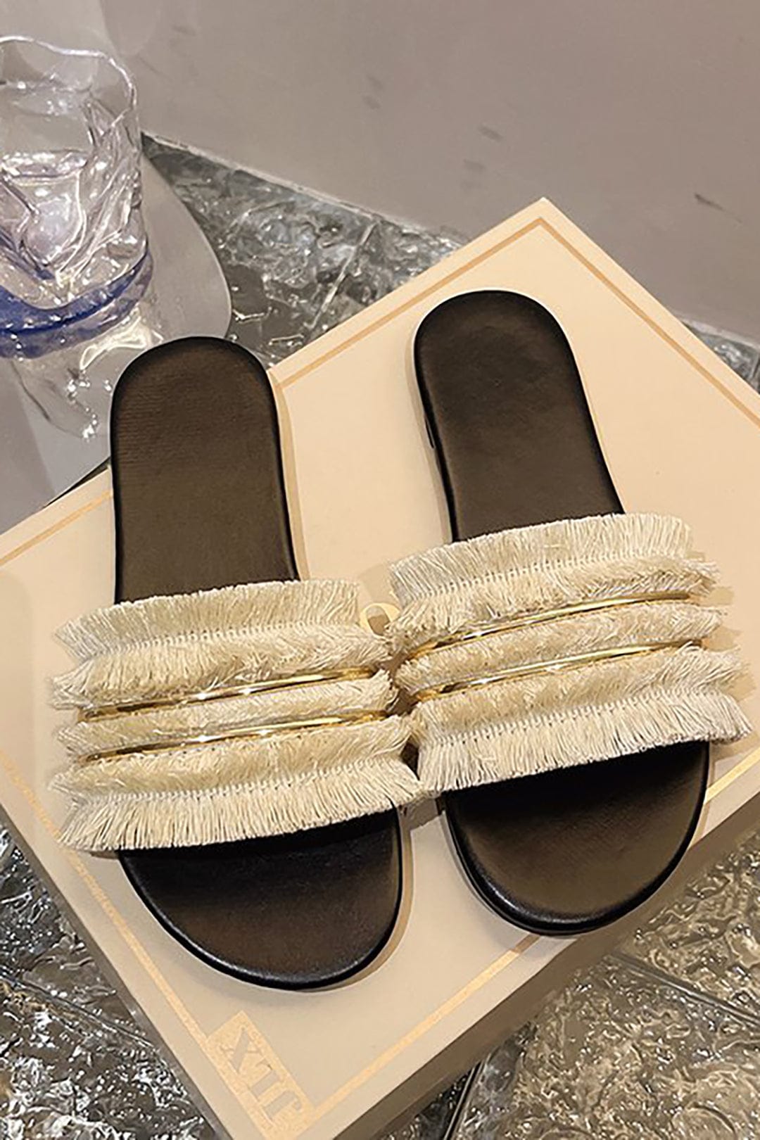 Klapki Damskie z Frędzlami Płaskie Styl Boho Letni