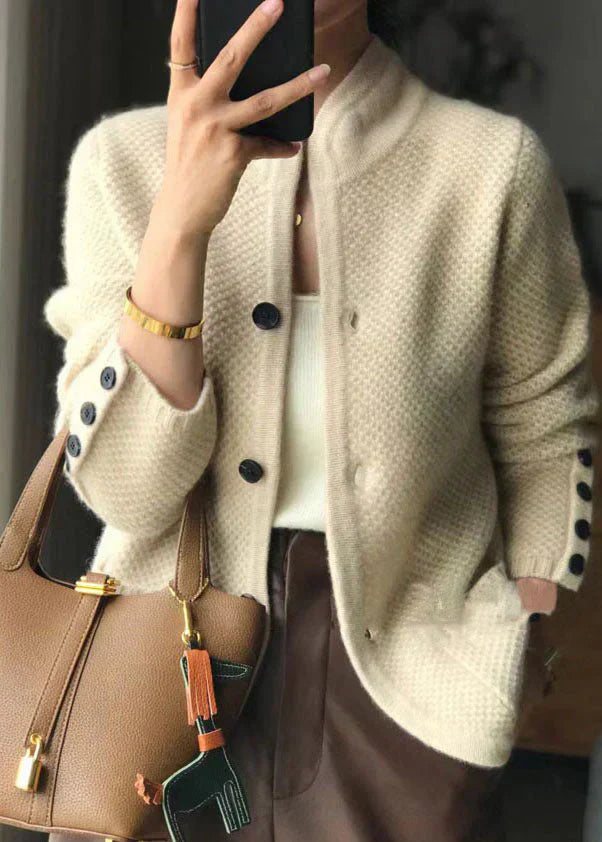 Elegancki kardigan zapinany miękki stylowy sweter premium
