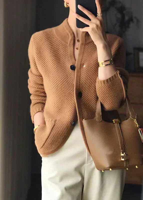 Elegancki kardigan zapinany miękki stylowy sweter premium