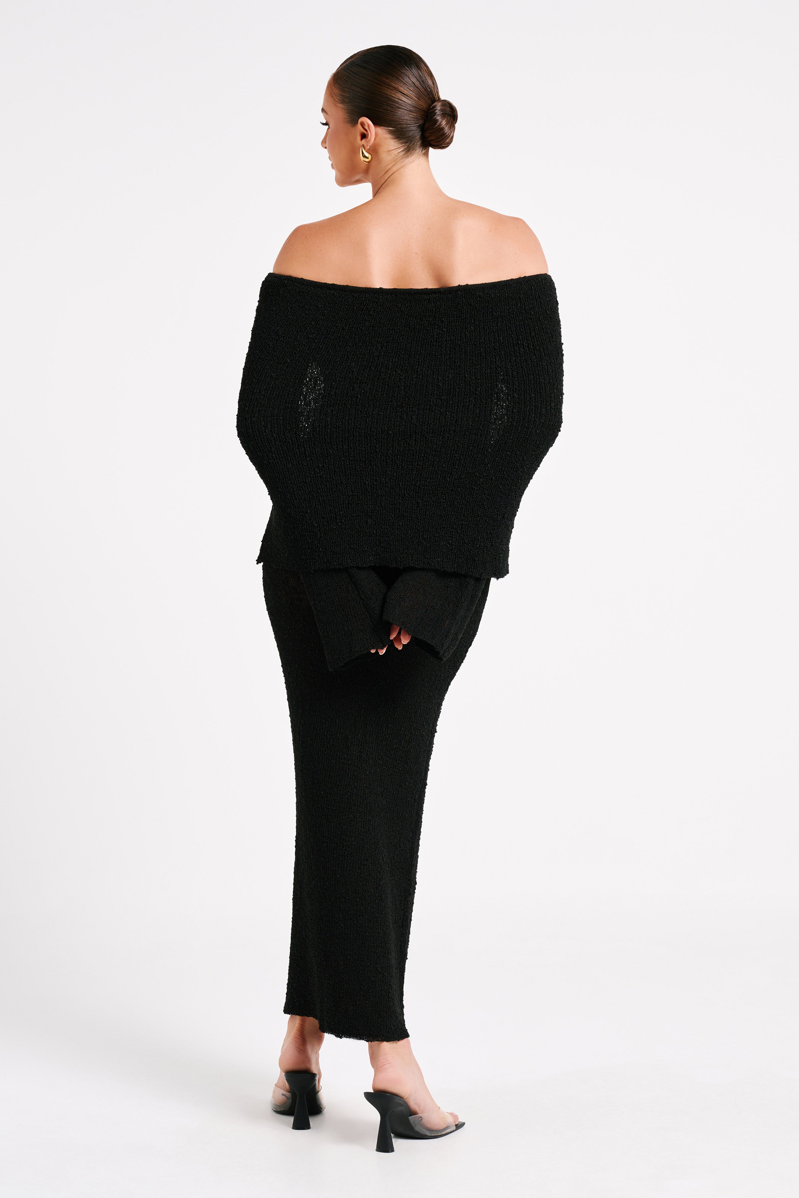 Klaudia | Sukienka maxi bouclé z dekoltem off-shoulder