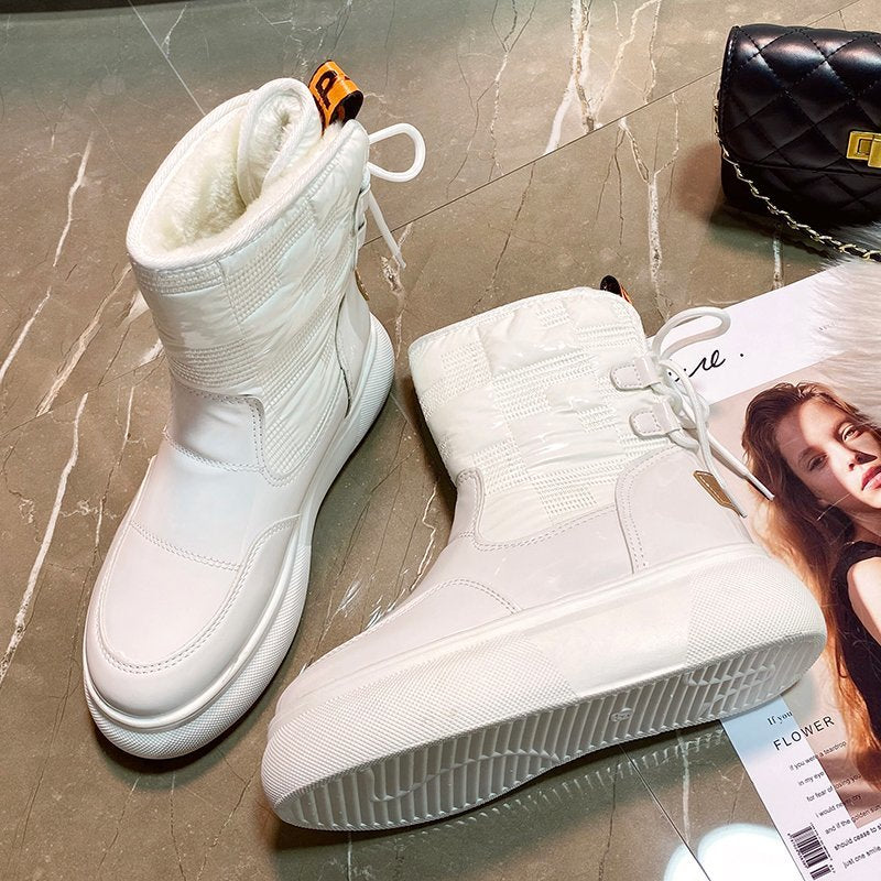 Ocieplane Botki Damskie na Platformie z Wiązaniem