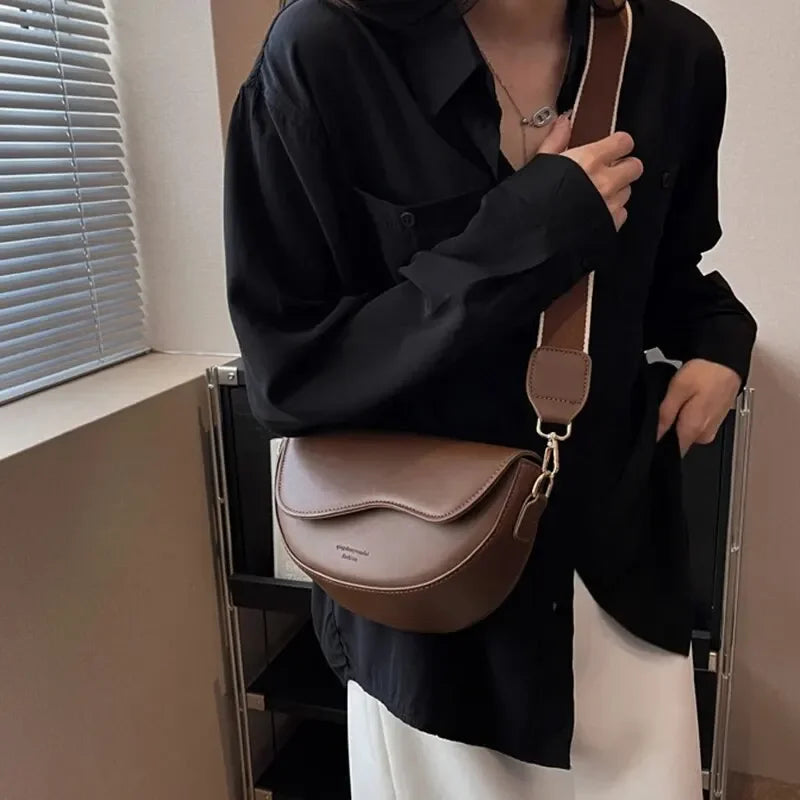 Torebka Damska Półokrągła na Ramię Elegancka Casual