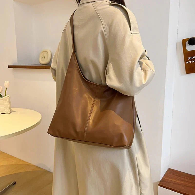 Duża Torebka Damska Hobo na Ramię Minimalistyczna