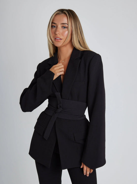 Damska Marynarka Oversize z Paskiem – Elegancki Blezer