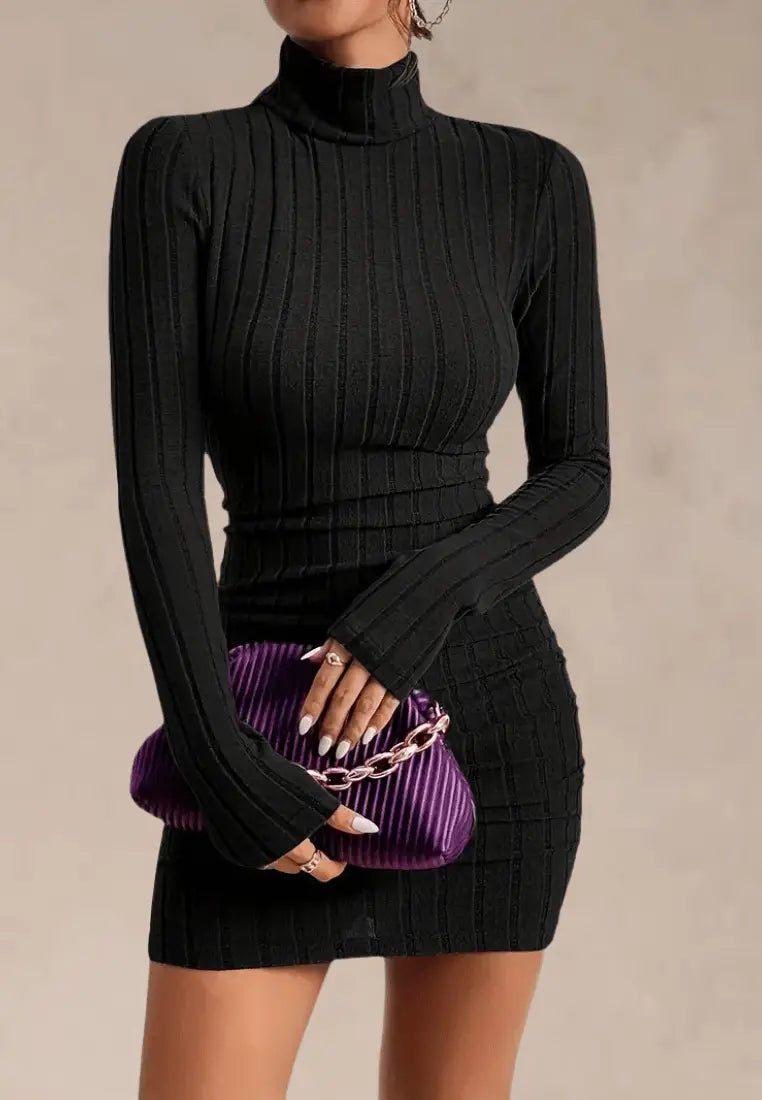 Sukienka damska dopasowana golf mini elegancka prążkowana