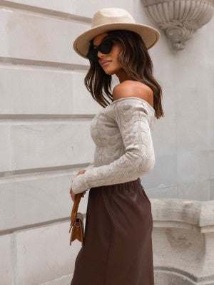 Sweter Damski Off Shoulder Dopasowany Prążkowany Stylowy Top