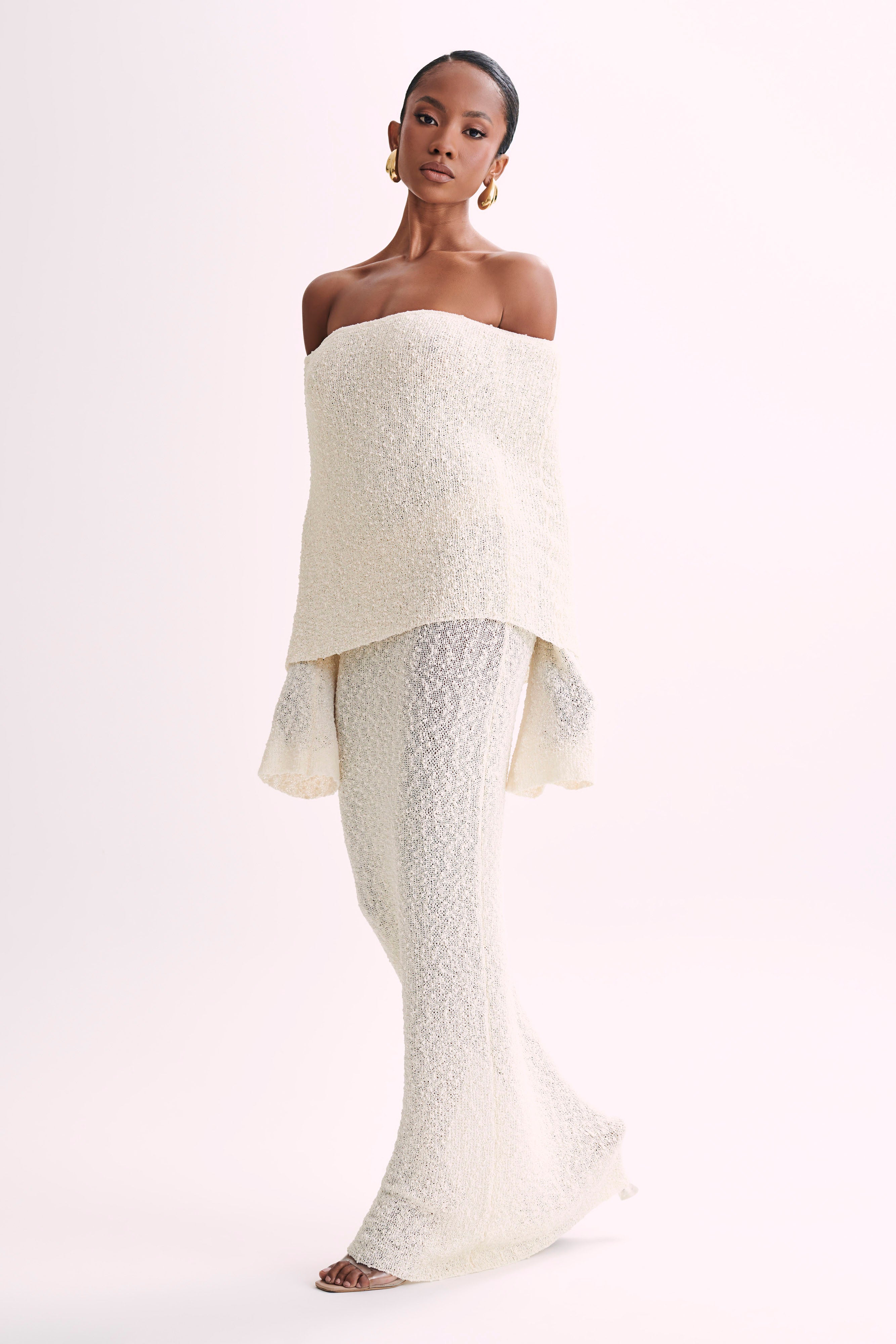 Klaudia | Sukienka maxi bouclé z dekoltem off-shoulder
