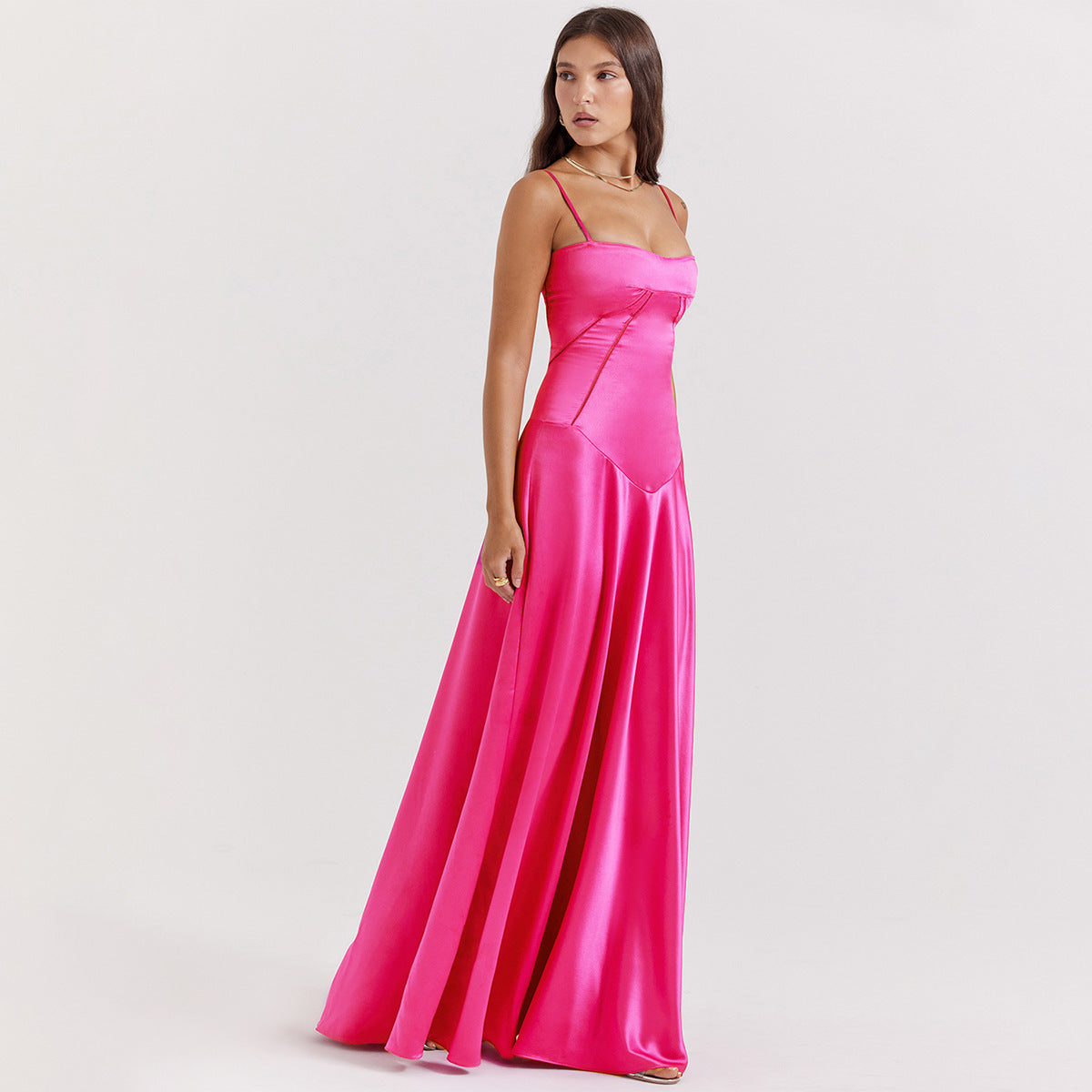 Satynowa Sukienka Maxi na Ramiączkach Elegancki Wieczorowy Styl