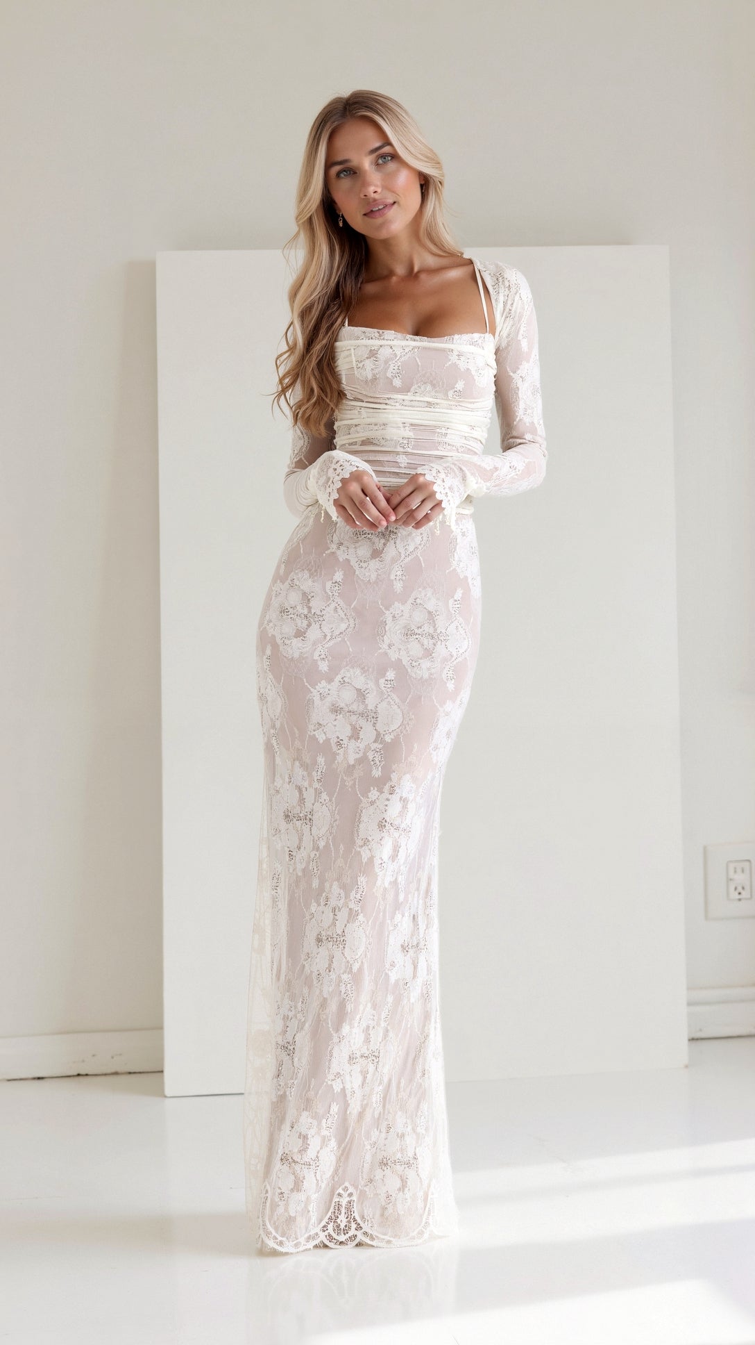 Koronkowa Sukienka Maxi Dopasowana Elegancka
