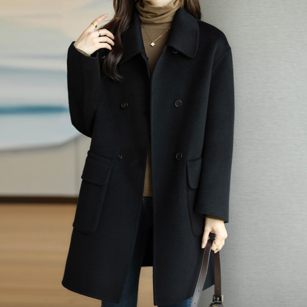 Elegancki Krótki Płaszcz o Klasycznym Kroju