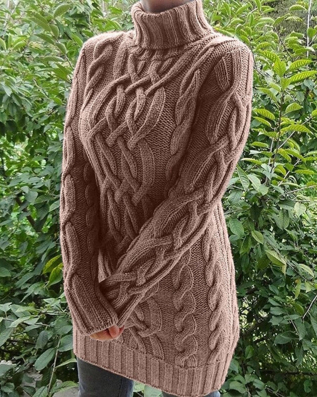 Sukienka Swetrowa z Golfem i Warkoczowym Splotem