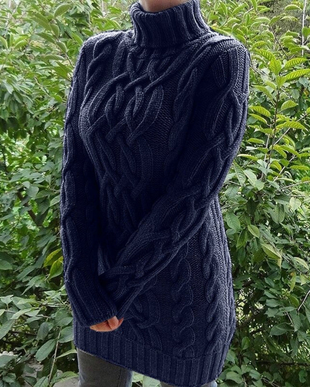 Sukienka Swetrowa z Golfem i Warkoczowym Splotem