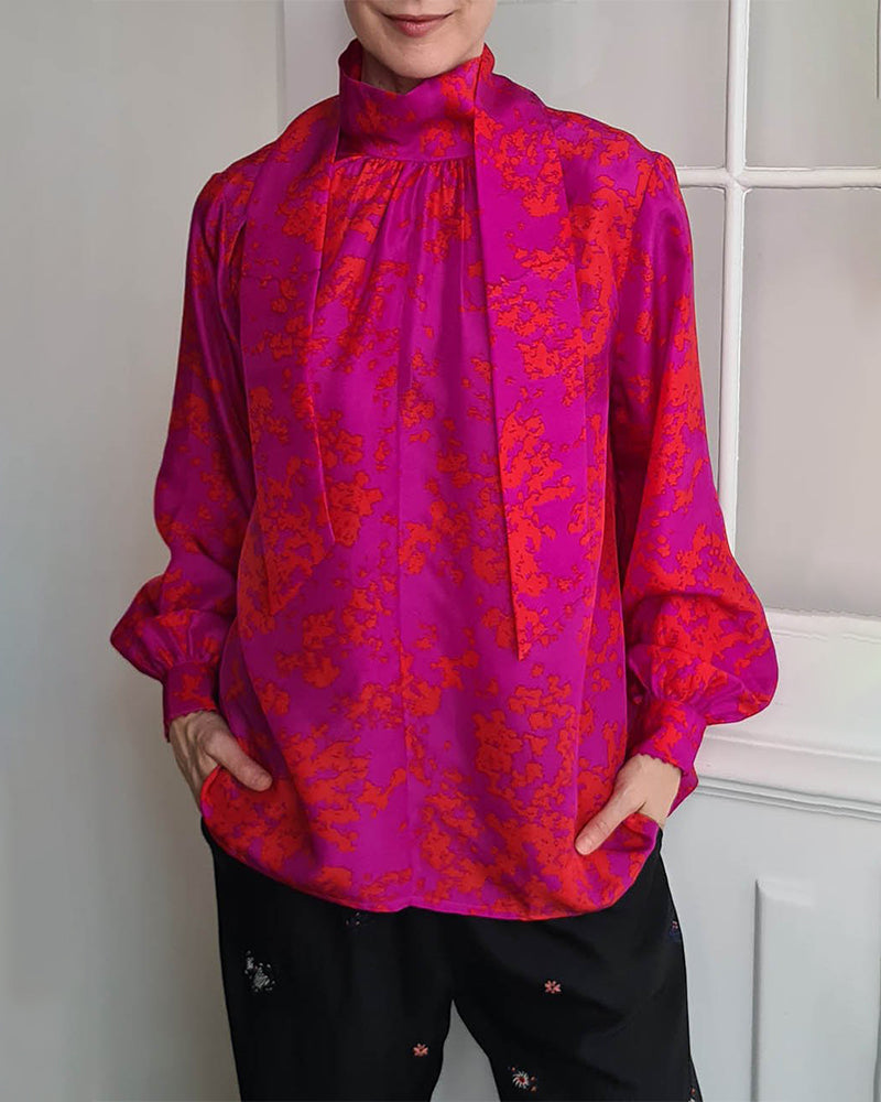 Elegancka Bluzka Damska z Wysokim Kołnierzem Luźna Stylowa