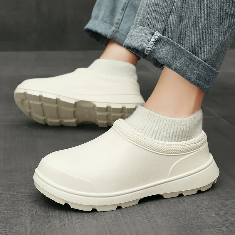 Wsuwane chodaki platforma antypoślizgowe lekkie wygodne buty