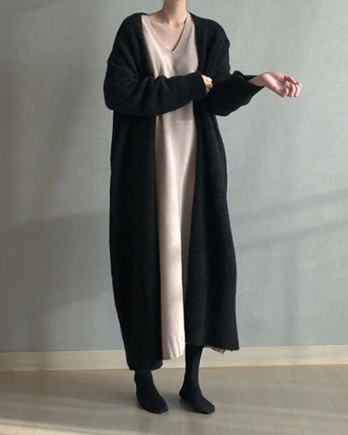 Długi Kardigan Maxi bez Zapięcia – Minimalistyczny i Elegancki