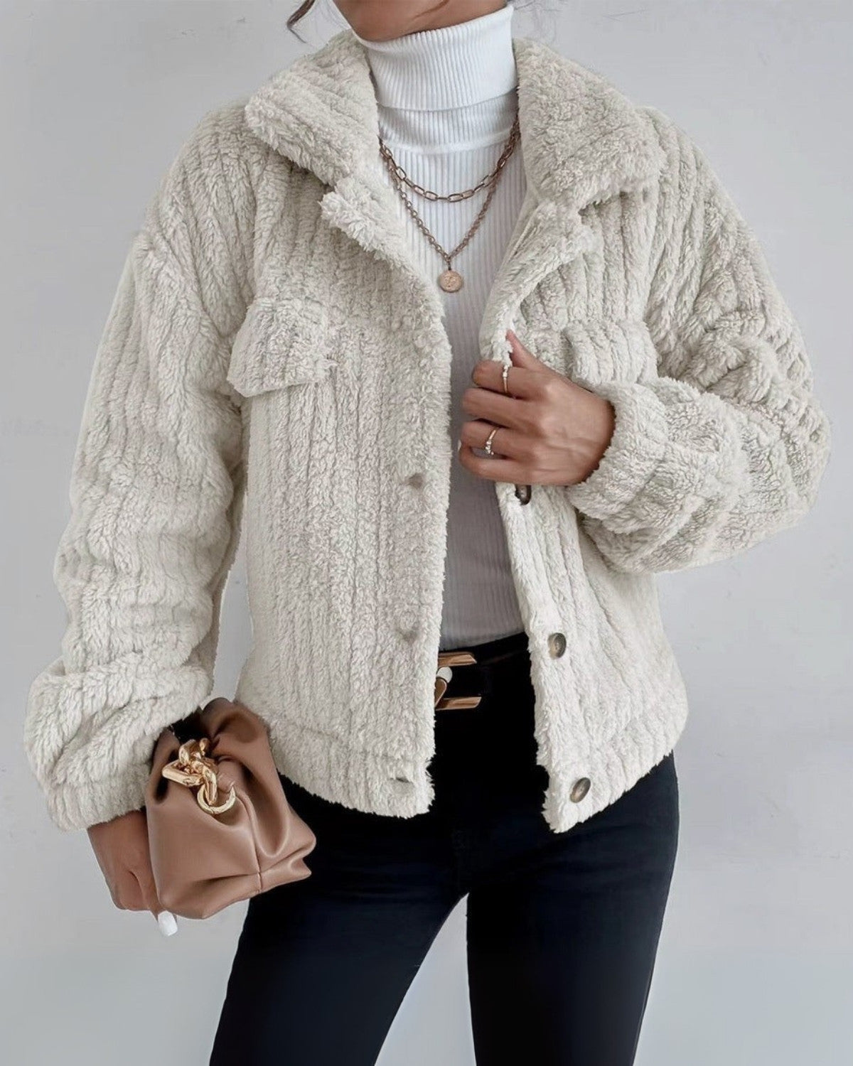 Krótka Kurtka Sztruksowa z Kołnierzem – Casual i Stylowa